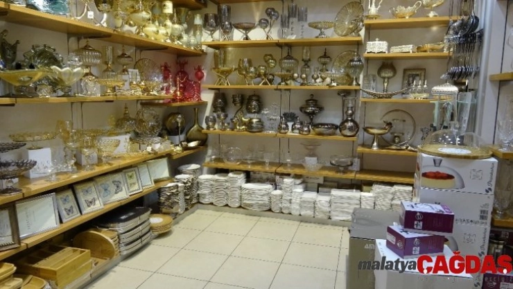 (Özel) Pendik'te anne kız hırsızlar kamerada