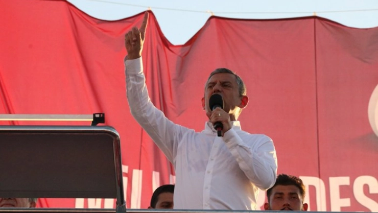 Özgür Özel: 'Hem Terörsüz Hem Demokratik Bir Türkiye İstiyoruz'