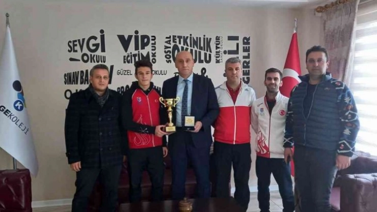 Öztürk'ten Akal'a kutlama