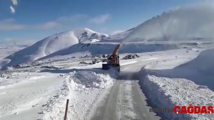 Palandöken'de mahsur kaldılar