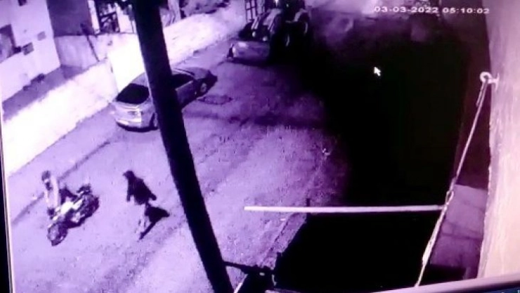 Park halindeki motosikleti çaldılar