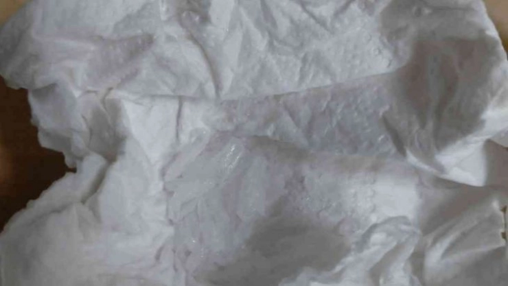 Peçete içinde uyuşturucu taşıyan şahıs Güven Timlerine yakalandı