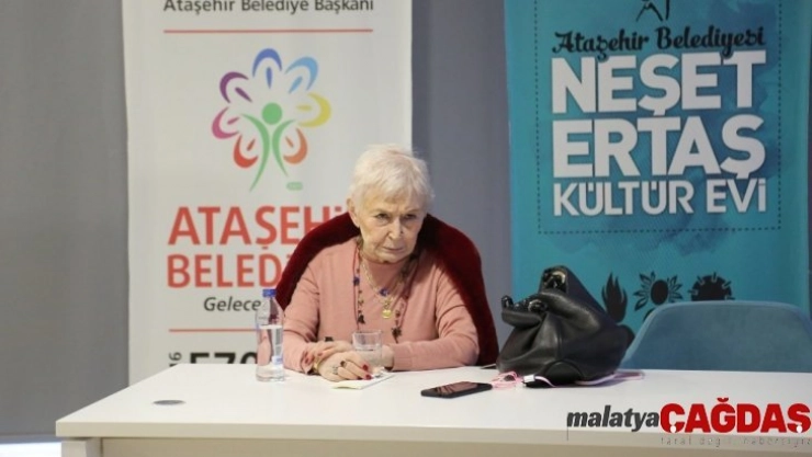 Pınar Kür, Ataşehir'de okurlarıyla bir araya geldi