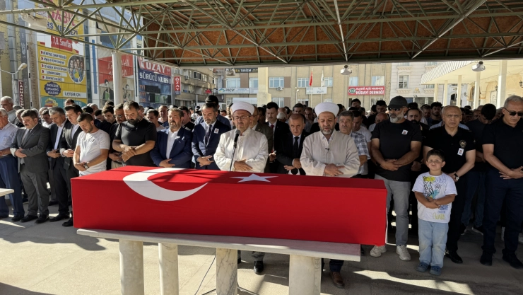 Polis Memuru Bilal Çam Elazığ'da Toprağa Verildi
