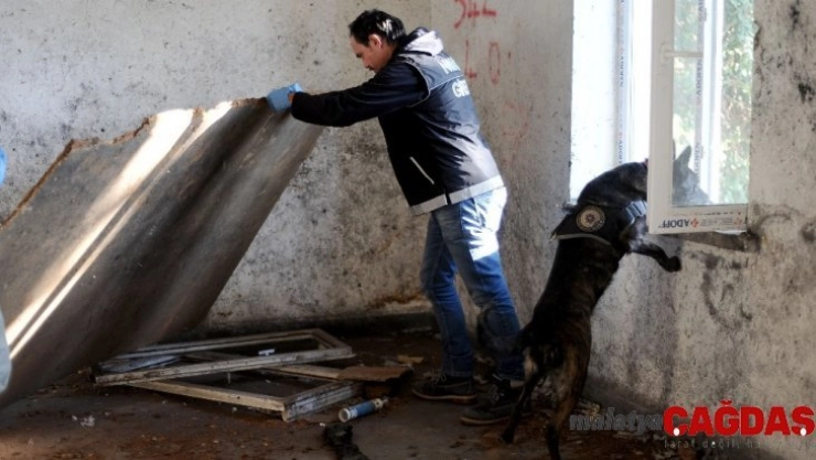 Polis metruk binalar ve okul çevrelerinde narkotik uygulamalarını sıklaştırdı