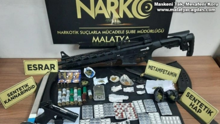 Polis uyuşturucu tacirlerine göz açtırmıyor