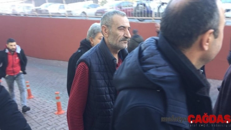 Polisin, eylem yapan kamyoncuya yardım ettiği görüntüleri 'darp' diye yayınlayan şahıs adliyeye sevk edildi