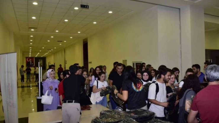 Polisten öğrencilere terör konferansı