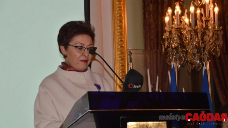 Prof. Dr. Gülnihal Gülmez'e Palmes Académiques Şövalye Nişanı