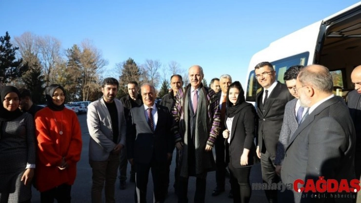 Prof. Dr. Numan Kurtulmuş, Atatürk Üniversiteli gençlerle bir araya geldi