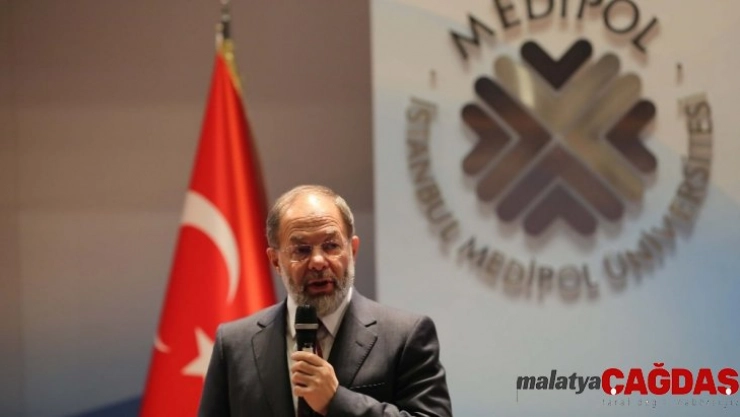 Recep Akdağ Medipol öğrencileri ile buluştu