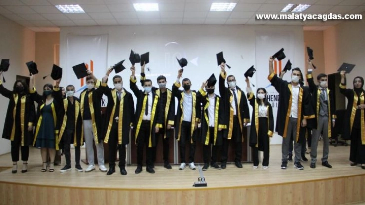 Rektör Kızılay'dan pandemiye rağmen iyi eğitim vurgusu