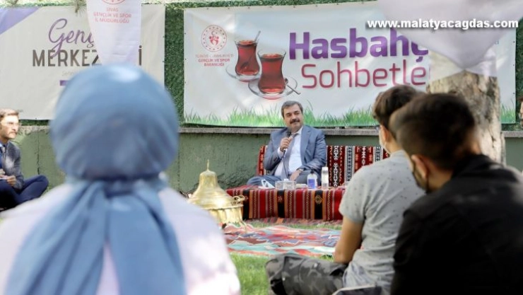 Rektör Kul gençlerle bir araya geldi