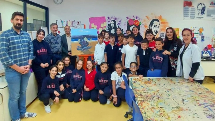 Ressam Doç. Dr. Türe Sanko'lu öğrencilerle buluştu