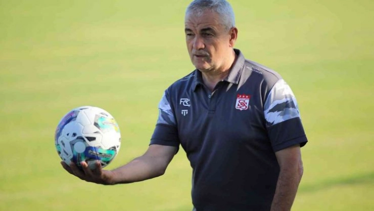 Rıza Çalımbay: 'Taraftara çok ihtiyacımız var'