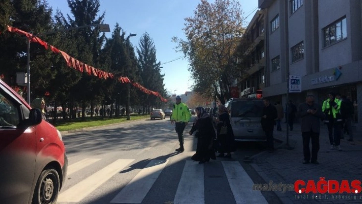 Sakarya polisinden alkışlanacak hareket