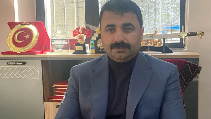 Samanlı: Genel Başkanımız Dim Dik Ayakta ve Başımızdadır