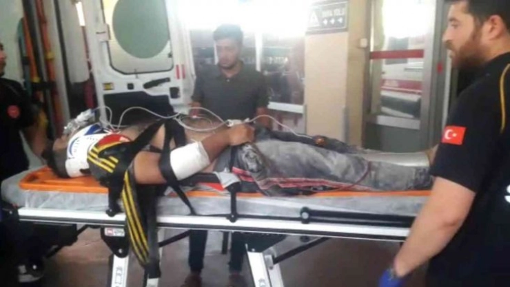 Şanlıurfa'da inşaattan düşen işçi yaralandı