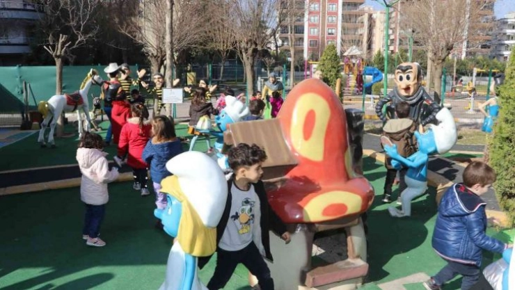 Şanlıurfa'da minik misafirler oyuncak müzesini gezdi