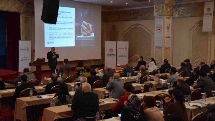 Şanlıurfa'da STK'lara rehberlik semineri verildi