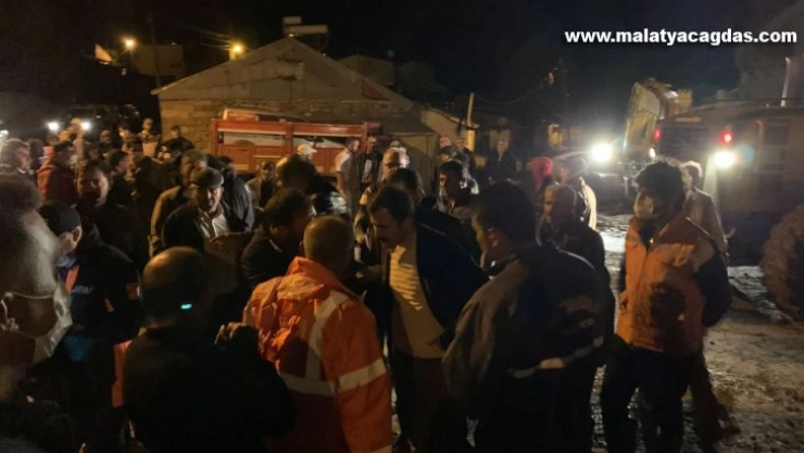 Sarıkamış'ta 20 ev selden hasar gördü