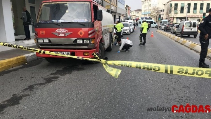 Sarıyer'de akaryakıt tankerinin altında feci ölüm
