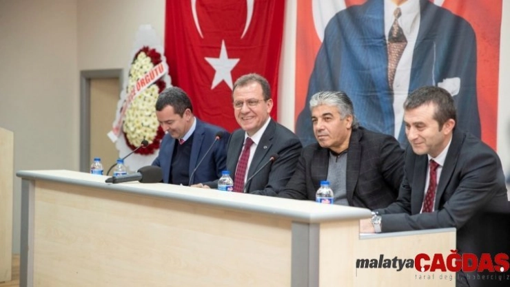 Seçer, Mut'ta muhtarlarla buluştu