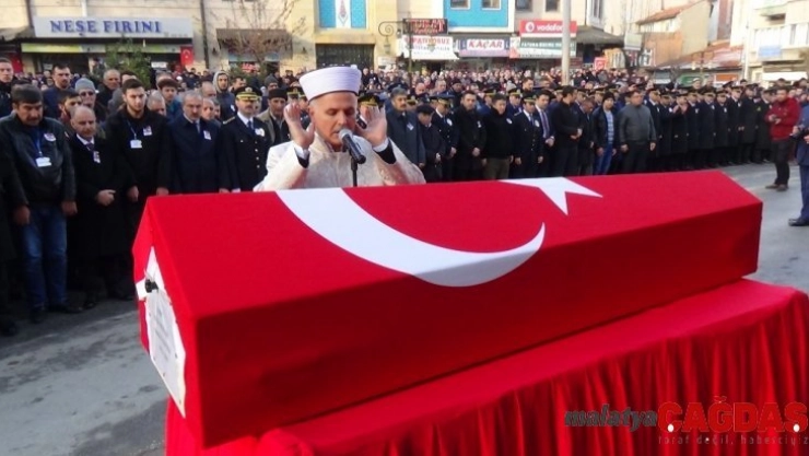 Şehit polis son yolculuğuna uğurlandı