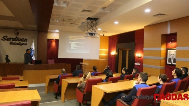 Serdivan Belediyesi'nde personele eğitim