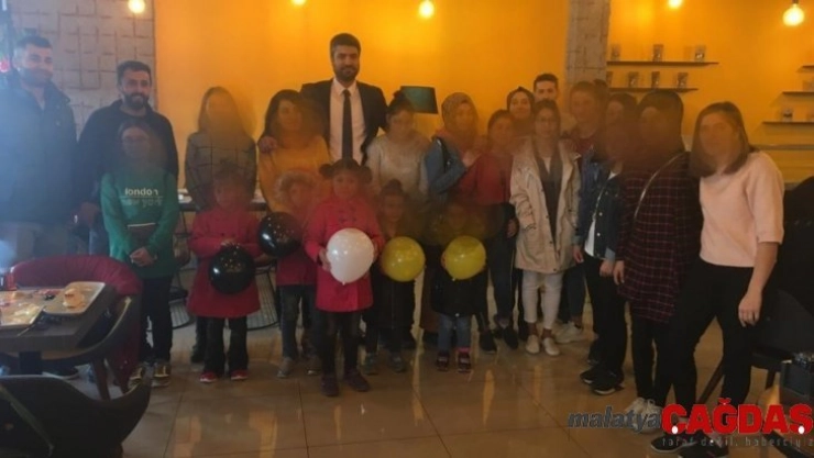 Sevgi Evlerinde kalan çocuklar kahvaltıda bir araya geldi