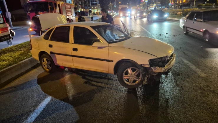 Şifa Mahallesi'nde Tek Taraflı Trafik Kazası: 1 Kişi Yaralandı