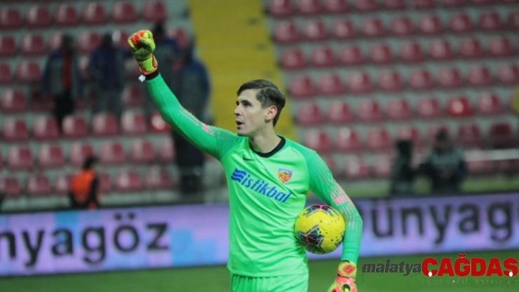 Silviu Lung kalesini gole kapattı