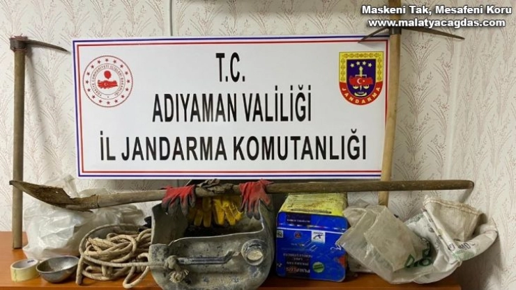 Sit alanında kaçak kazı yapan 6 şahıs gözaltına alındı