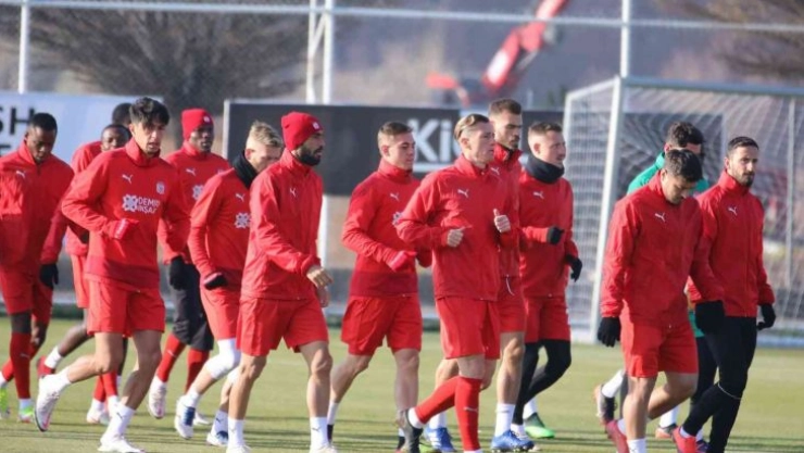 Sivasspor, Başakşehir maçının taktiğini çalıştı