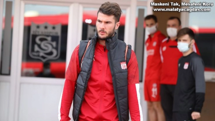 Sivasspor'da Robin Yalçın takımdan ayrılıyor!