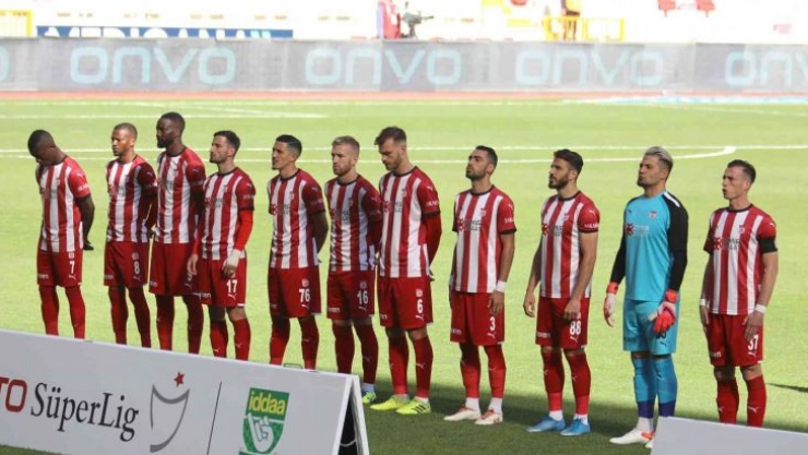 Sivasspor'da zorlu Başakşehir maçı öncesi 5 eksik!
