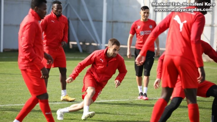 Sivasspor, Denizlispor maçı hazırlıklarını sürdürüyor