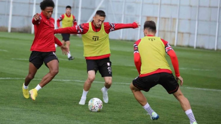 Sivasspor, Giresunspor maçının taktiğini çalıştı