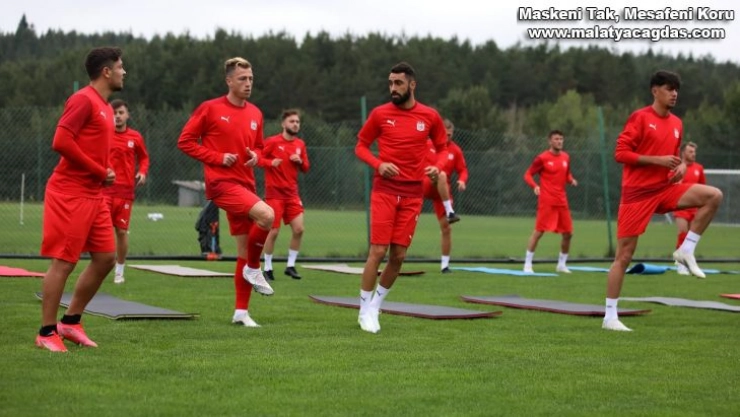 Sivasspor günü çift idmanla tamamladı