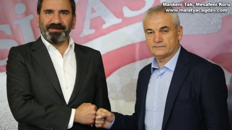 Sivasspor, Rıza Çalımbay'la 1 yıl daha yola devam edecek