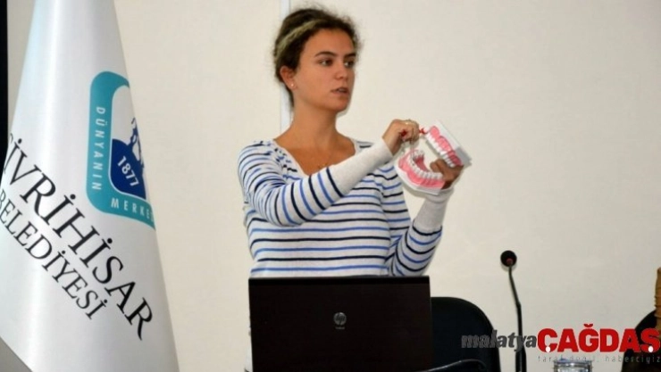 Sivrihisar'da sağlık konulu konferans verildi