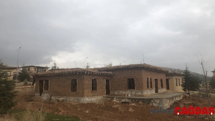 Sonsuz Şükran Köyü'nde yapılan 'Heykel ve Seramik Tasarım Atölyesi' tamamlandı