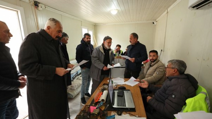 Sosyal ve Deprem Konutlarında Anahtar Teslimi Devam Ediyor