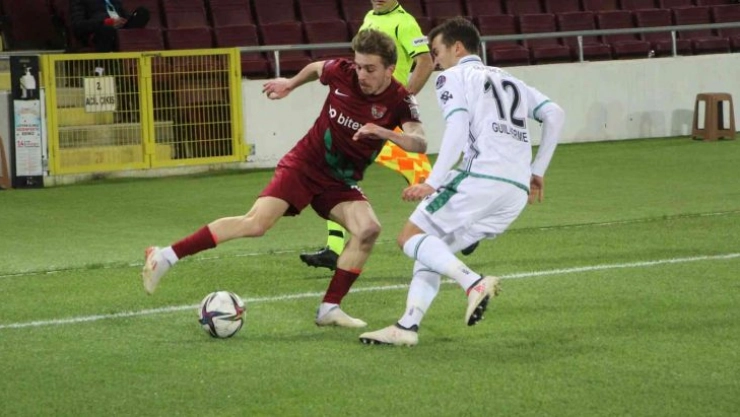 A. Hatayspor: 1 Konyaspor: 3