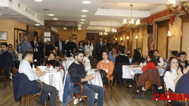 Stajyer avukatlar, Mersin Barosunun yılbaşı etkinliğinde buluştu