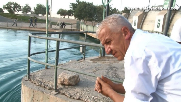 Sulama kanalına düşen adam 5 gündür bulunamadı