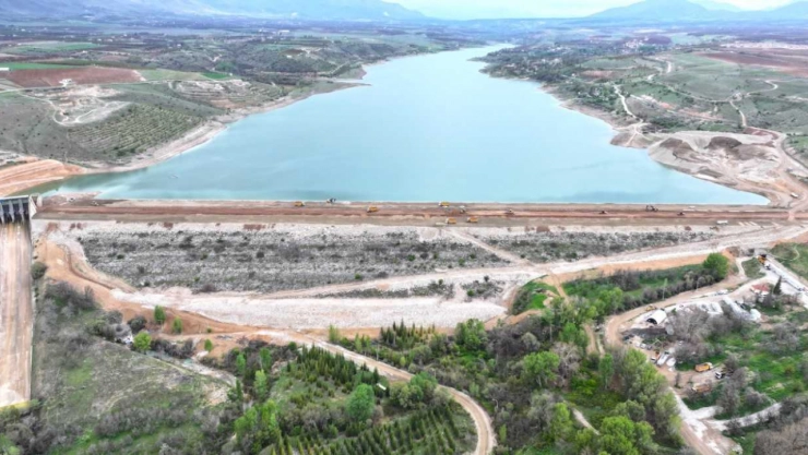 Sultansuyu Barajı'nda gövde onarım çalışmaları sürüyor