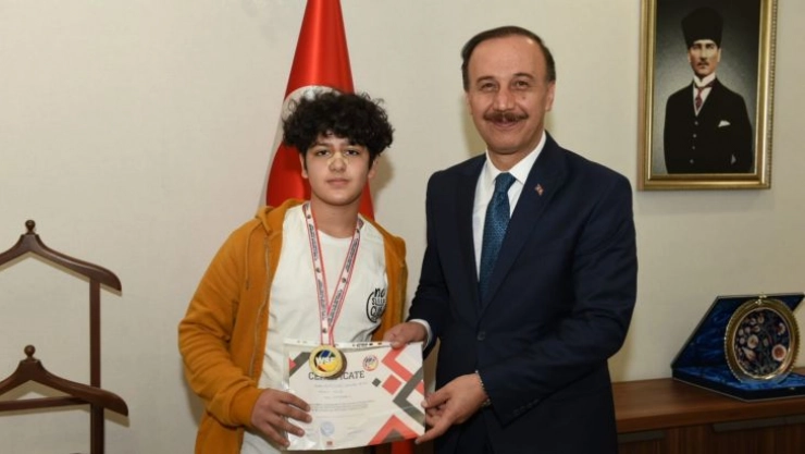 Suriyeli sporcu şampiyonluk sevincini Şanlıurfa ile paylaştı