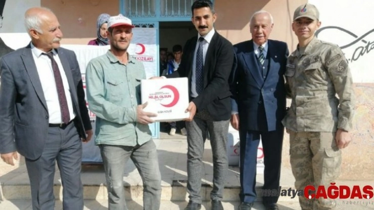 Suvarlı Serap Gül Ortaokulunda Kızılay Haftası etkinliklerle kutlandı