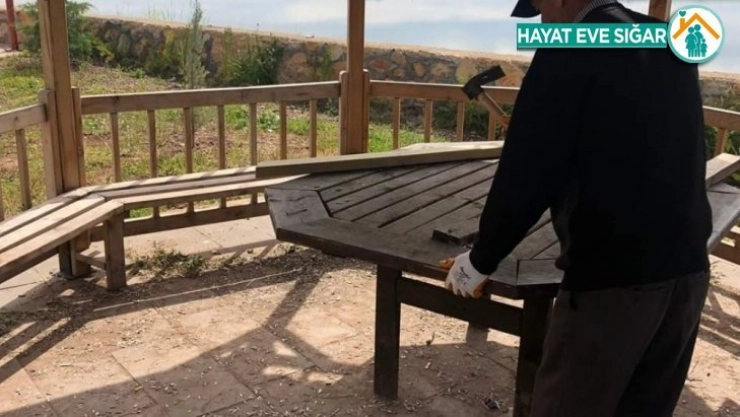 Tabiat parkında yenileme çalışmaları devam ediyor